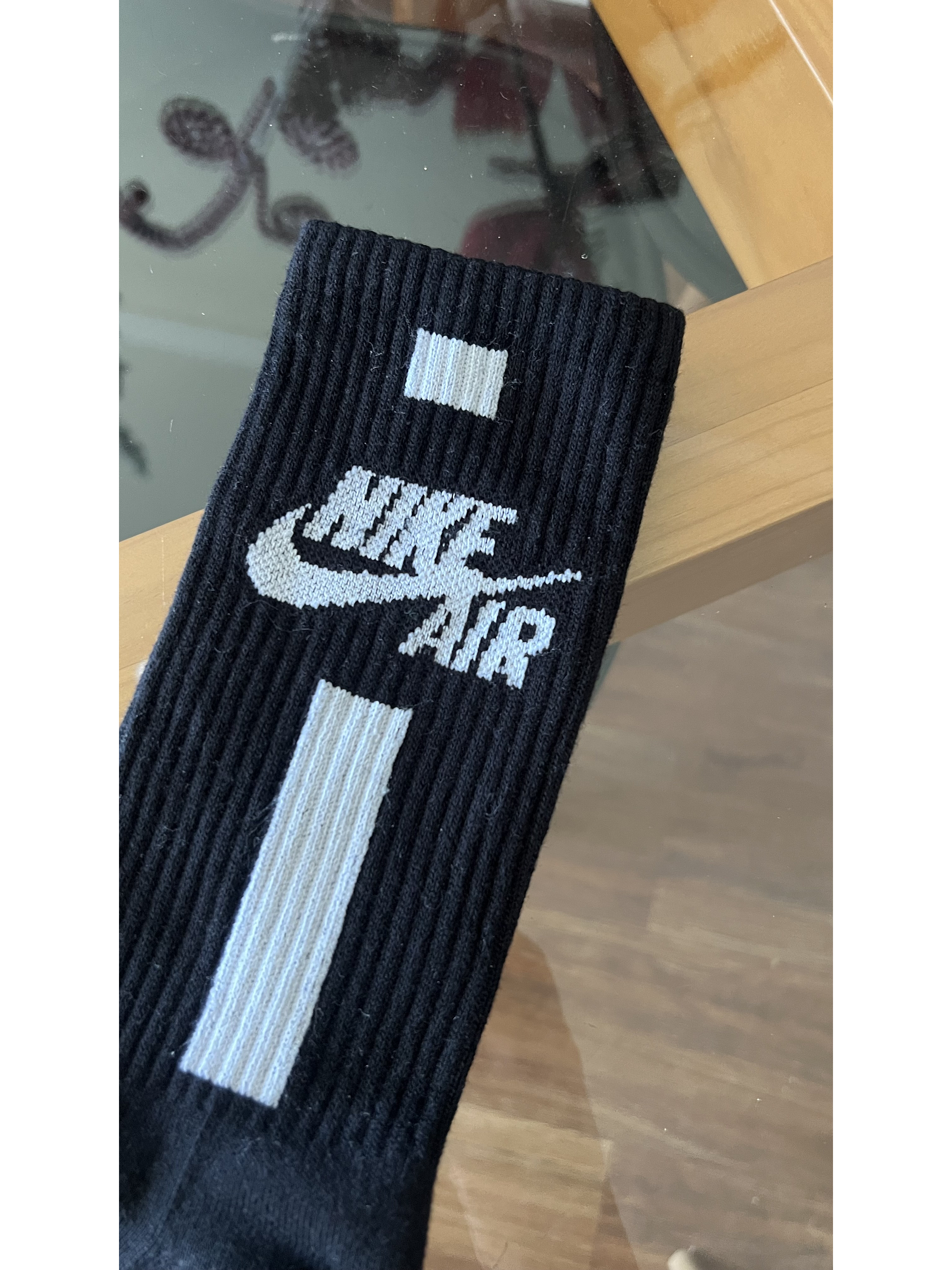 Calcetas nike air negras logo blanco 1