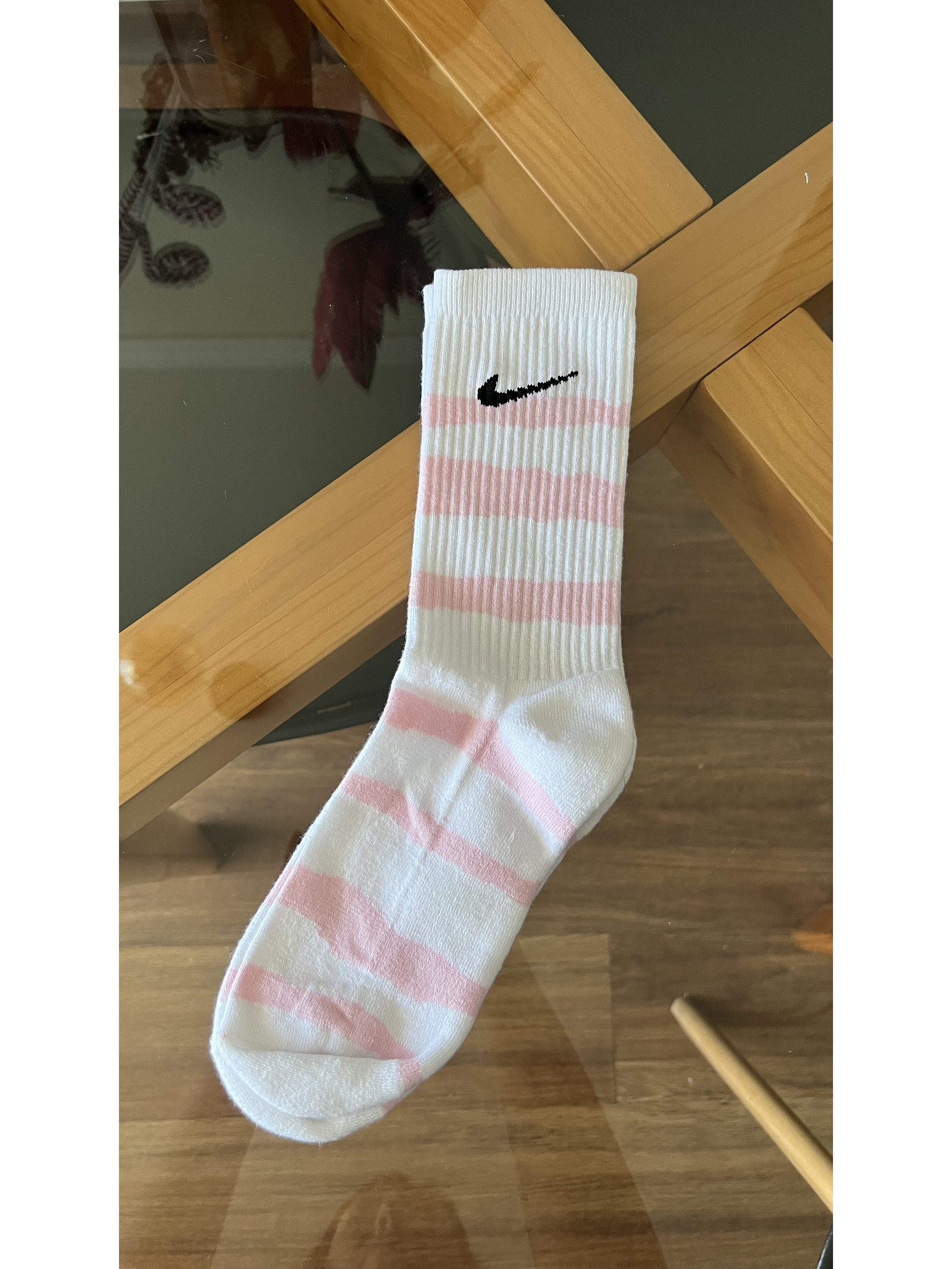 Calcetas nike cebra blancas y rosado 1