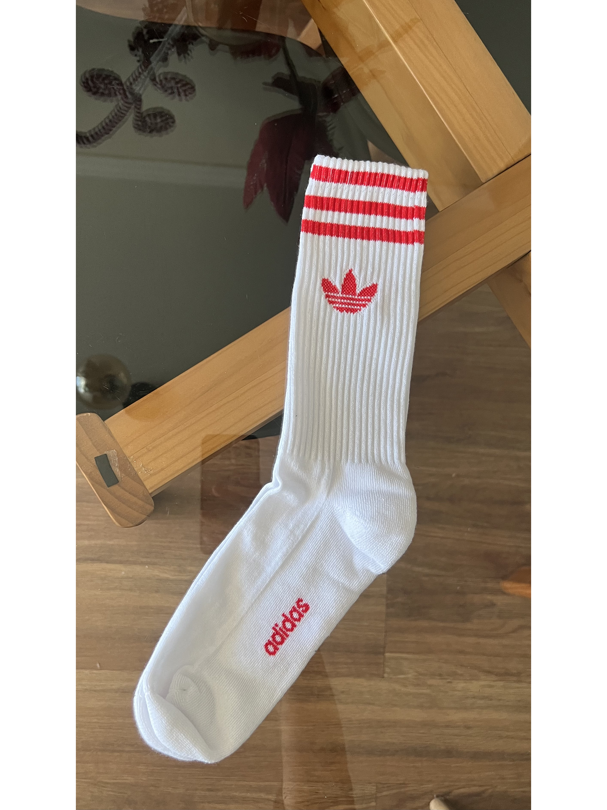 Calcetas adidas blancas logo rojo 2