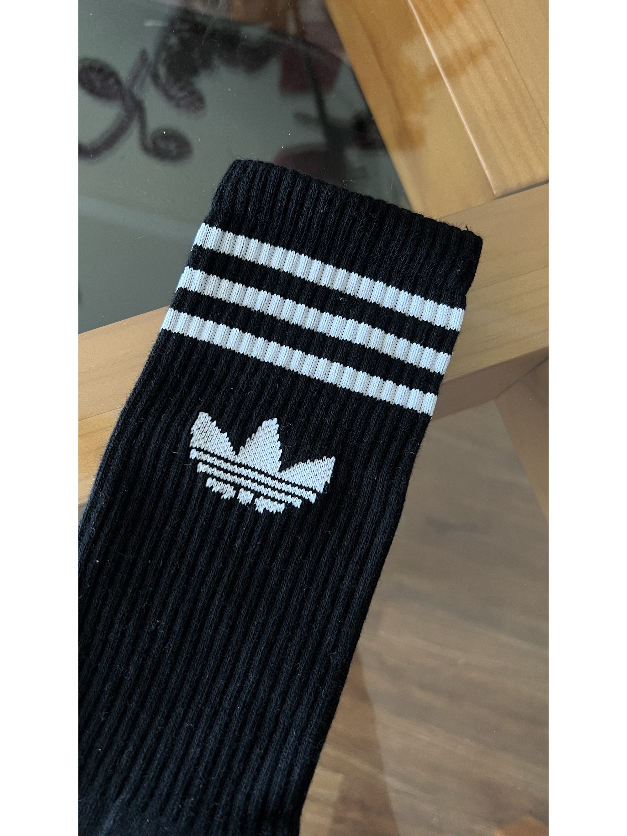 Calcetas adidas negras logo blanco 1