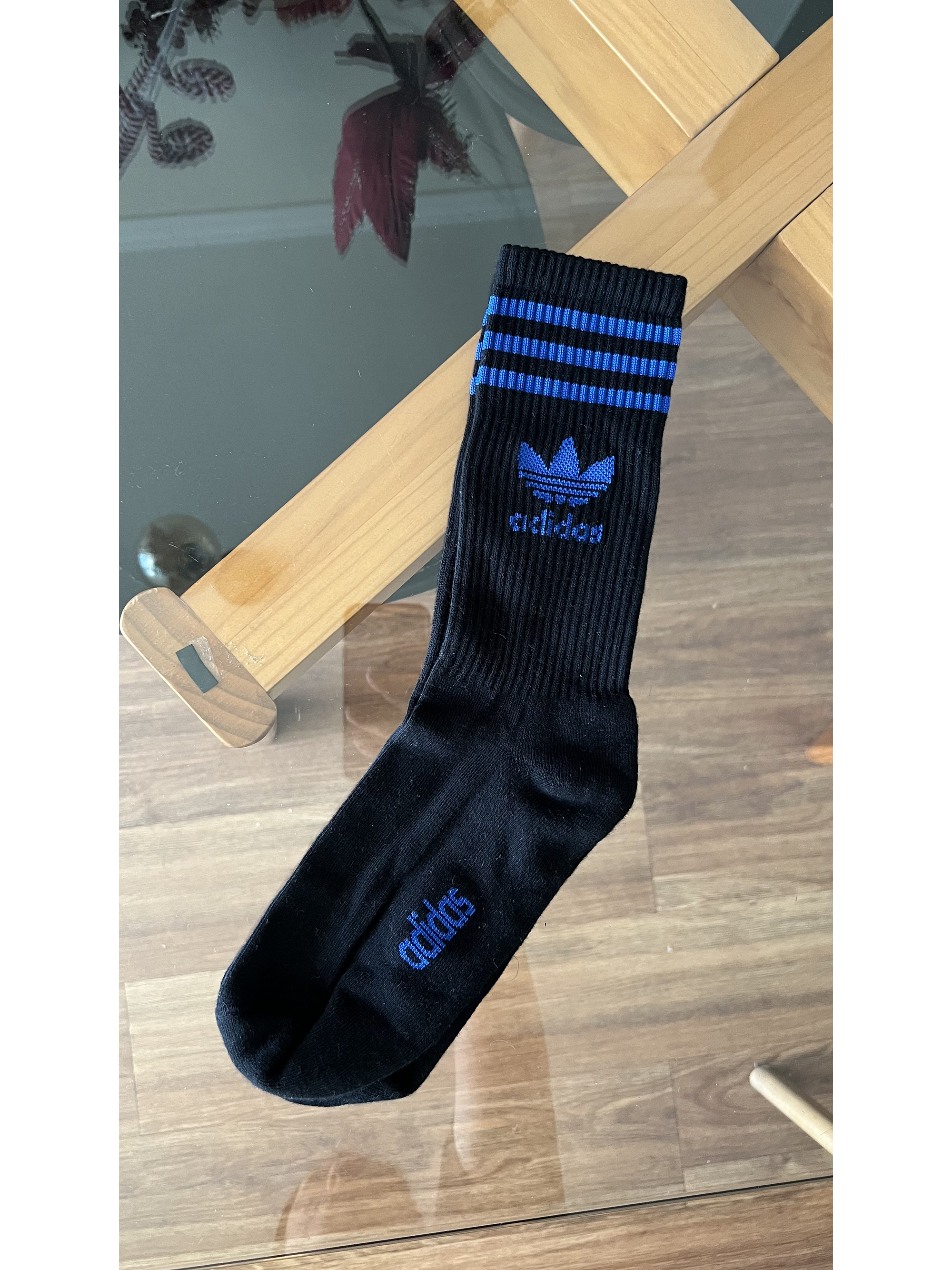 Calcetas adidas negras logo azul 2