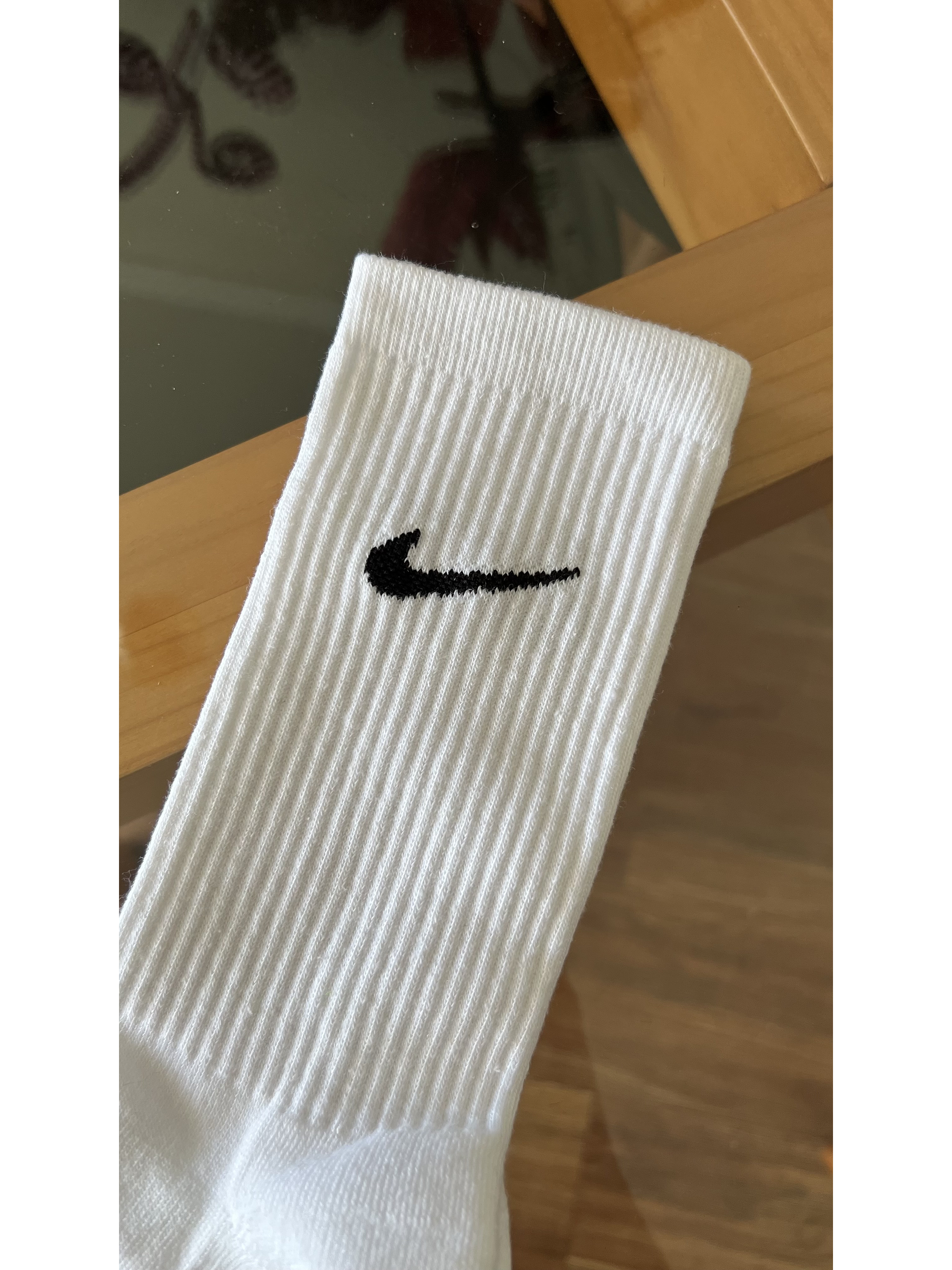 Calcetas nike blancas logo negro 1