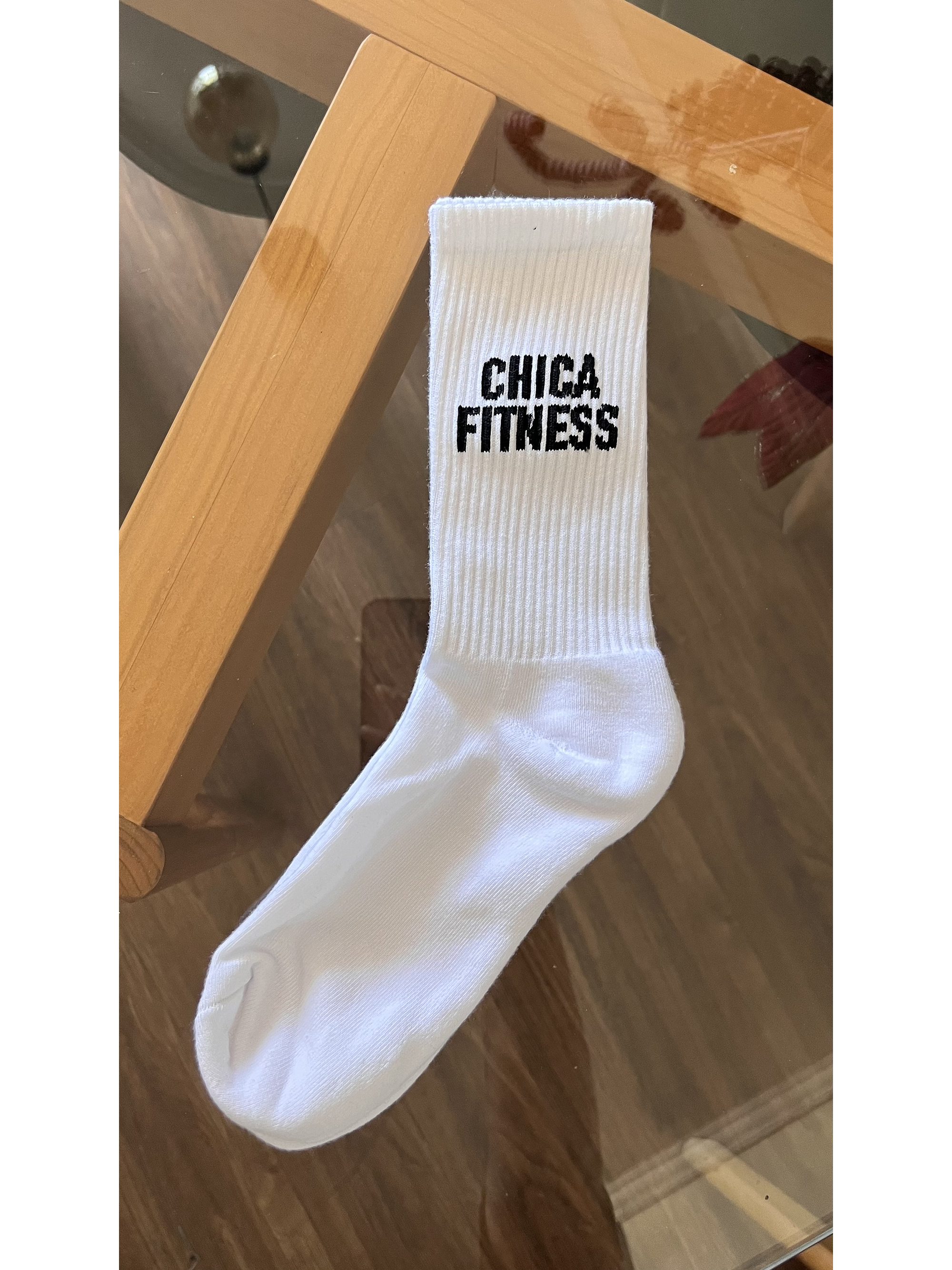 Calcetas blancas chica fitness 2