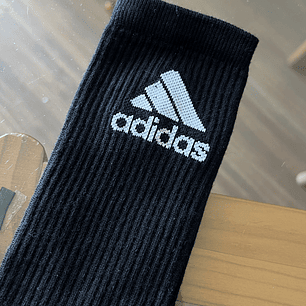 Calcetas adidas negra solo logo
