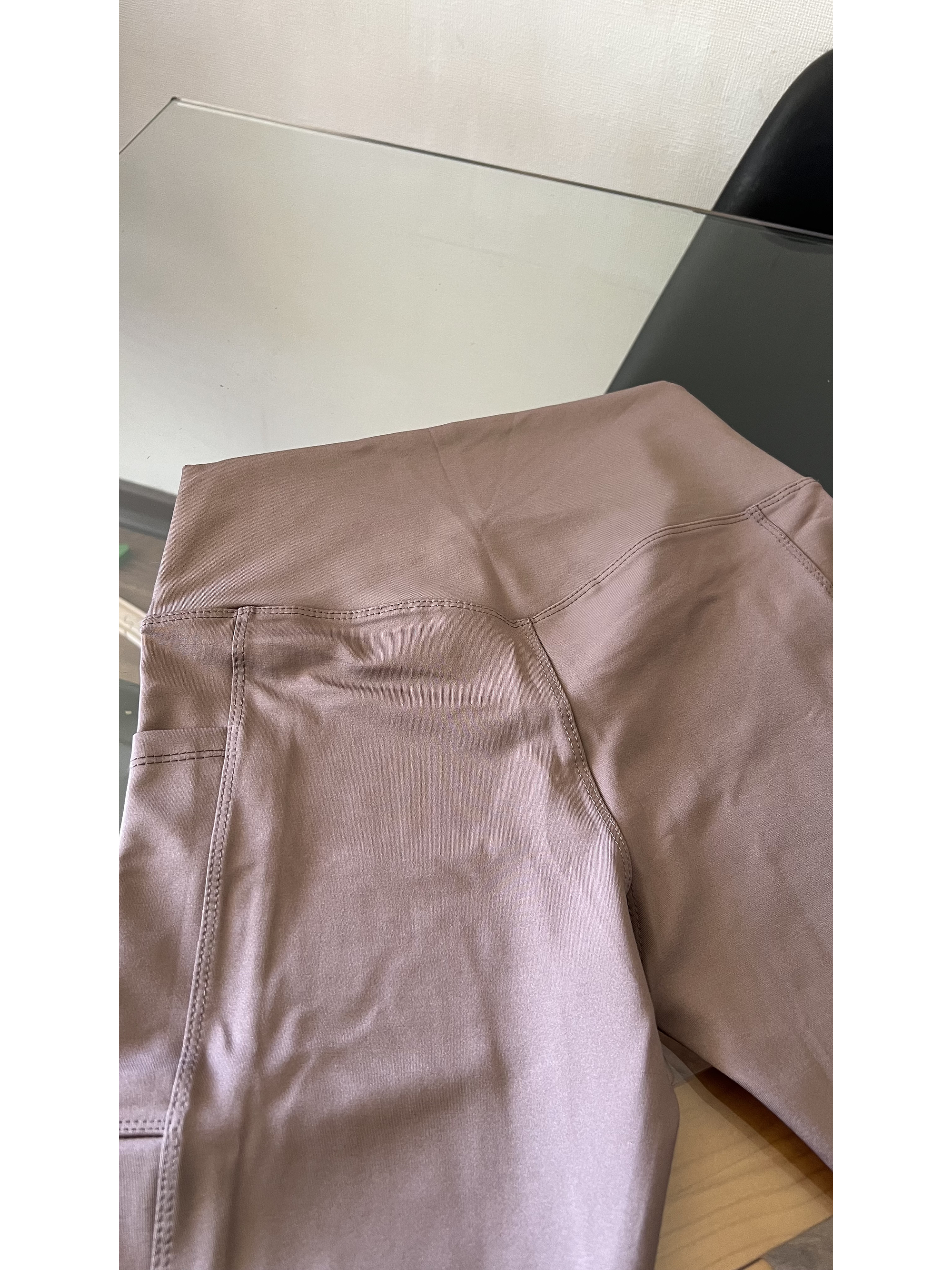 Calza pretina cruzada con bolsillos  5