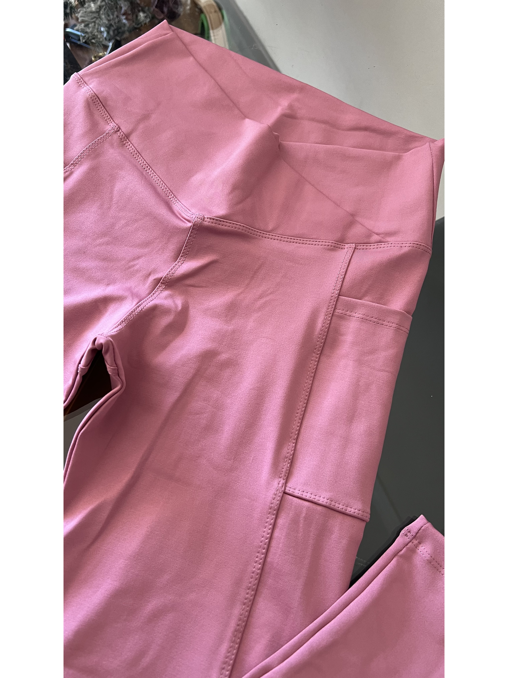 Calza pretina cruzada con bolsillos  9