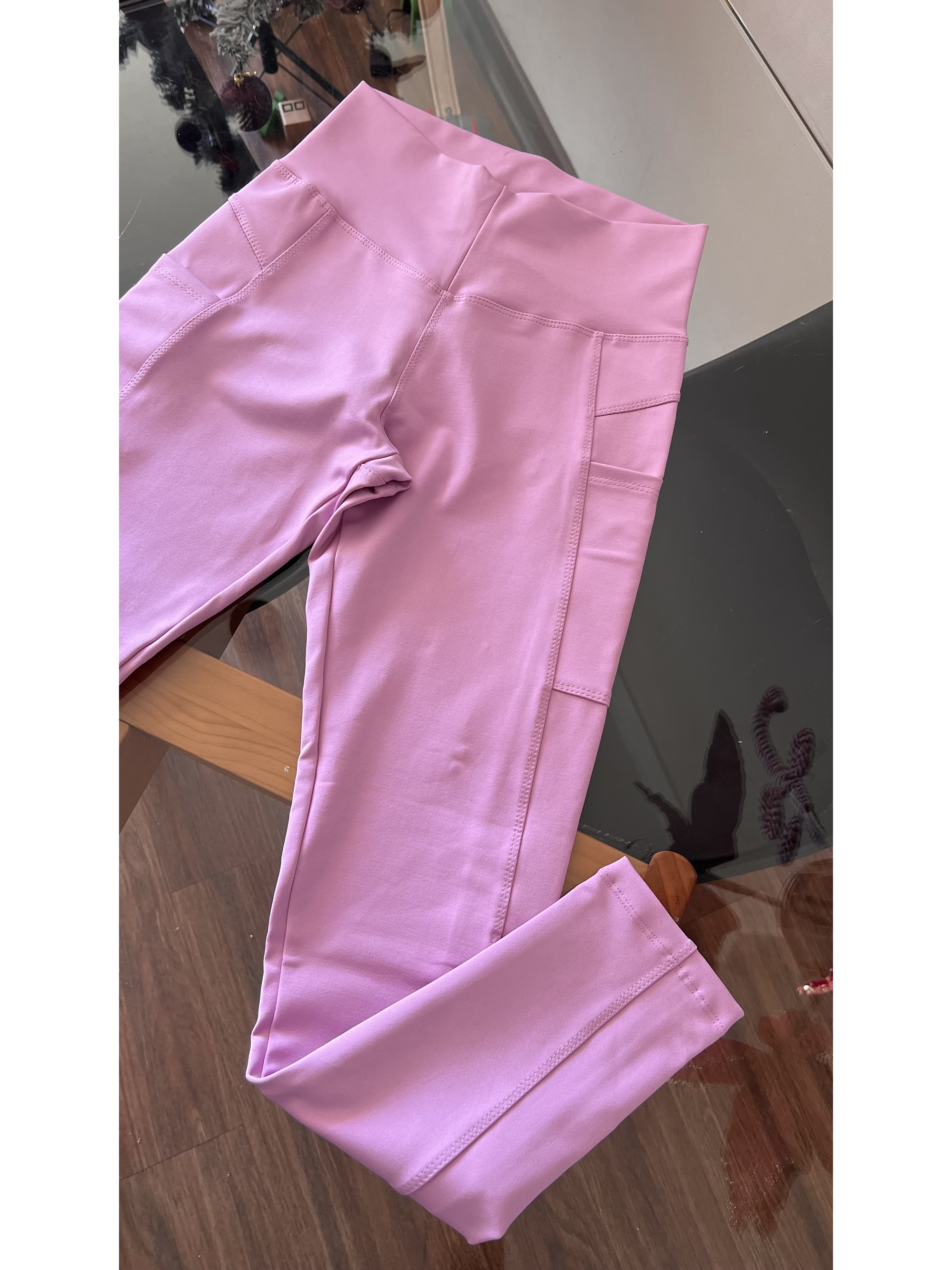 Calza con bolsillos pretina en V 5