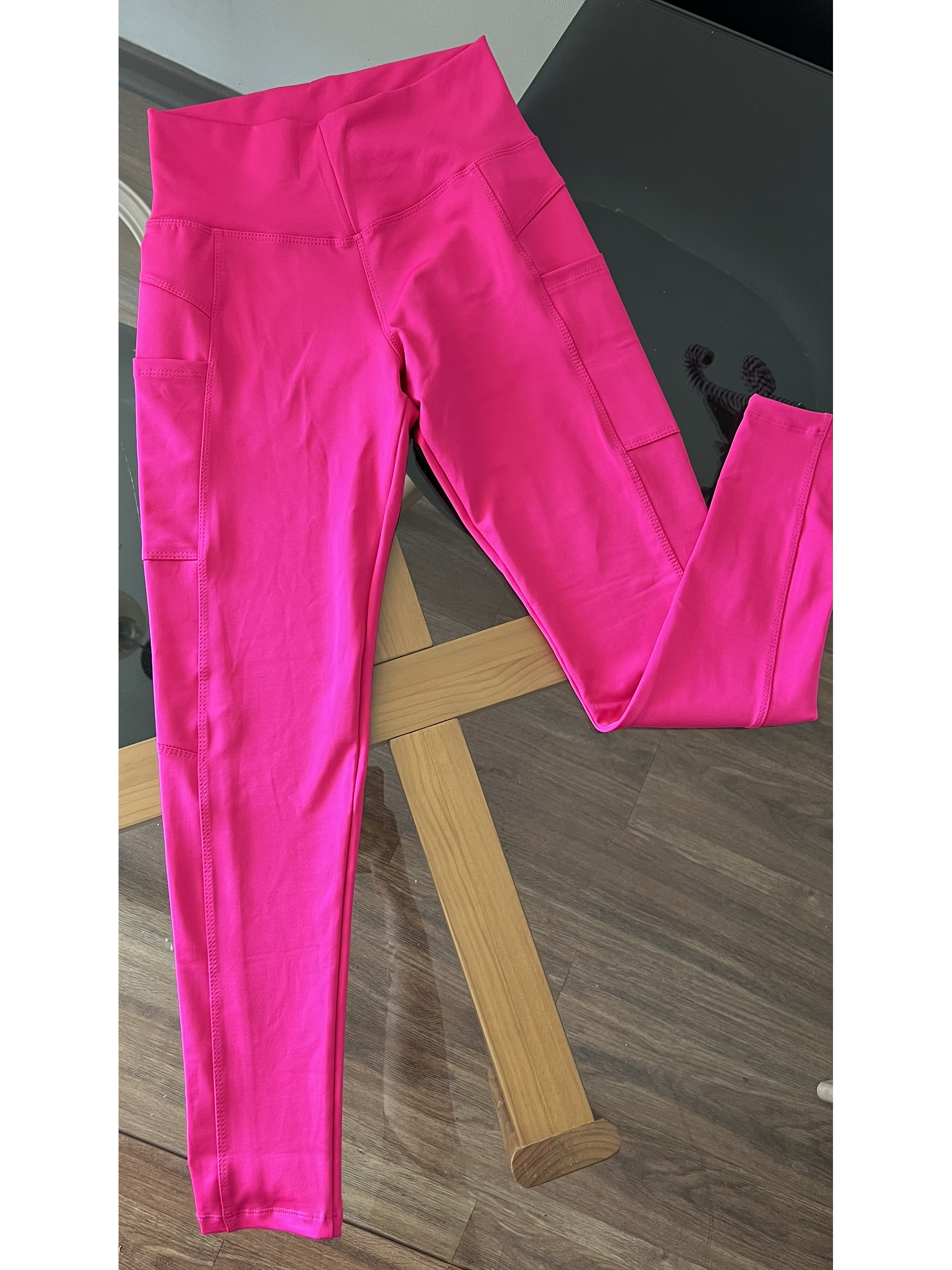 Calza con bolsillos pretina en V 7