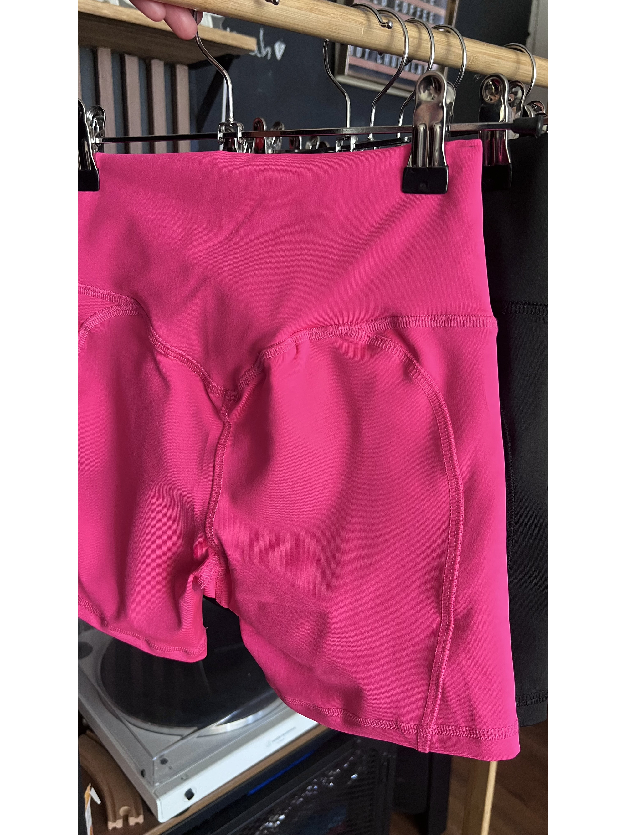 Short sin costura delantera y corte corazón 10