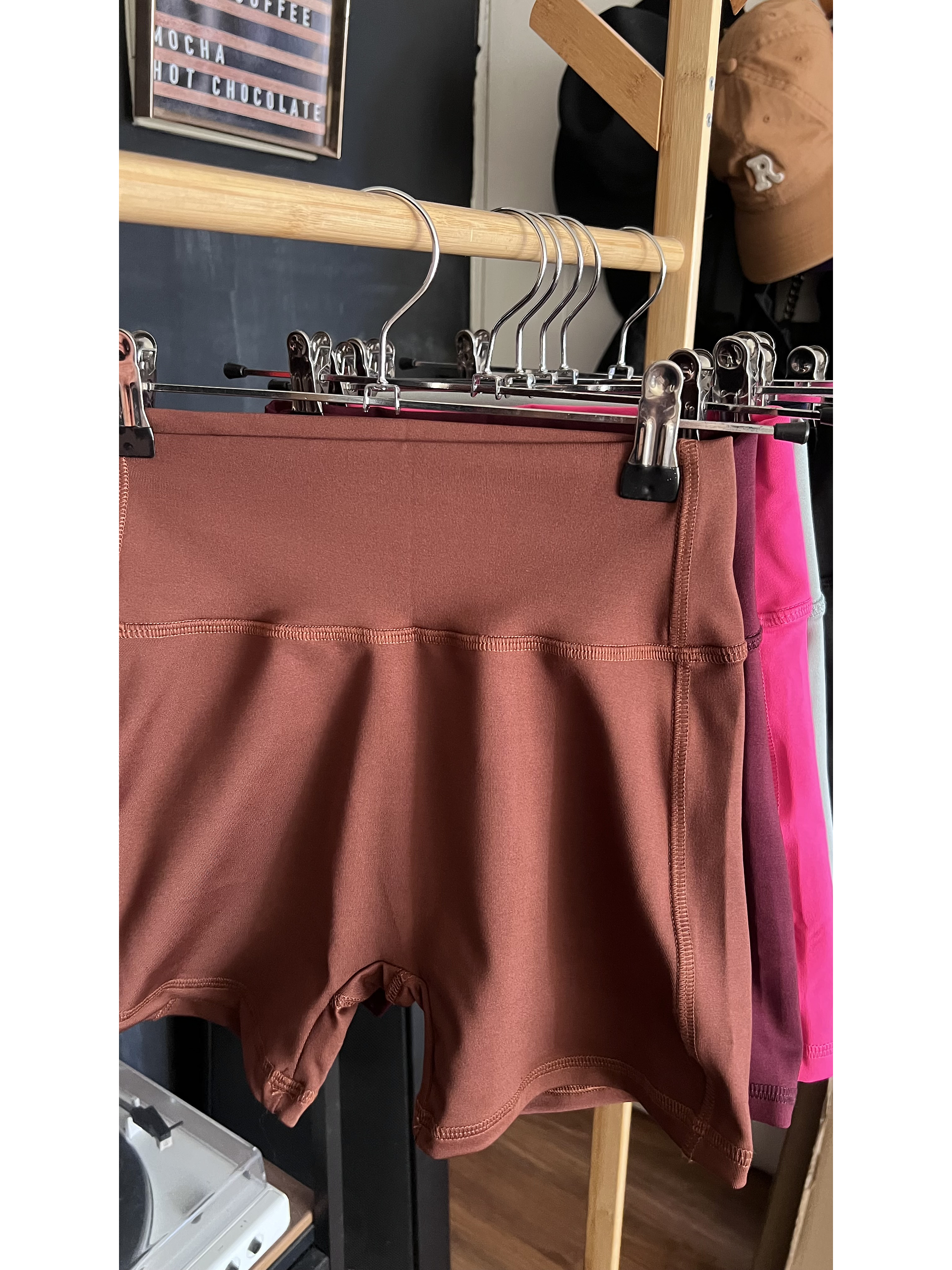 Short sin costura delantera y corte corazón 6