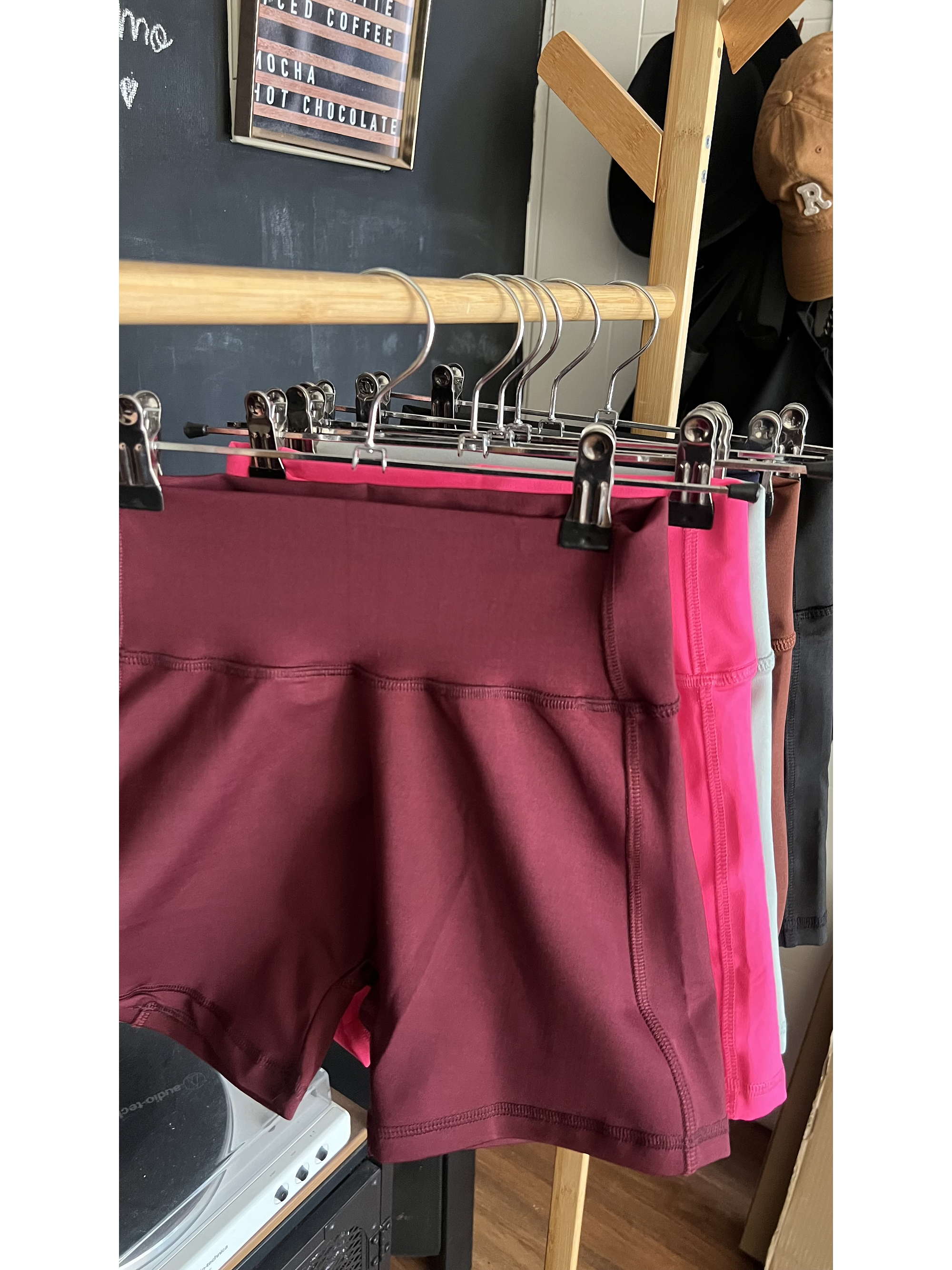 Short sin costura delantera y corte corazón 9