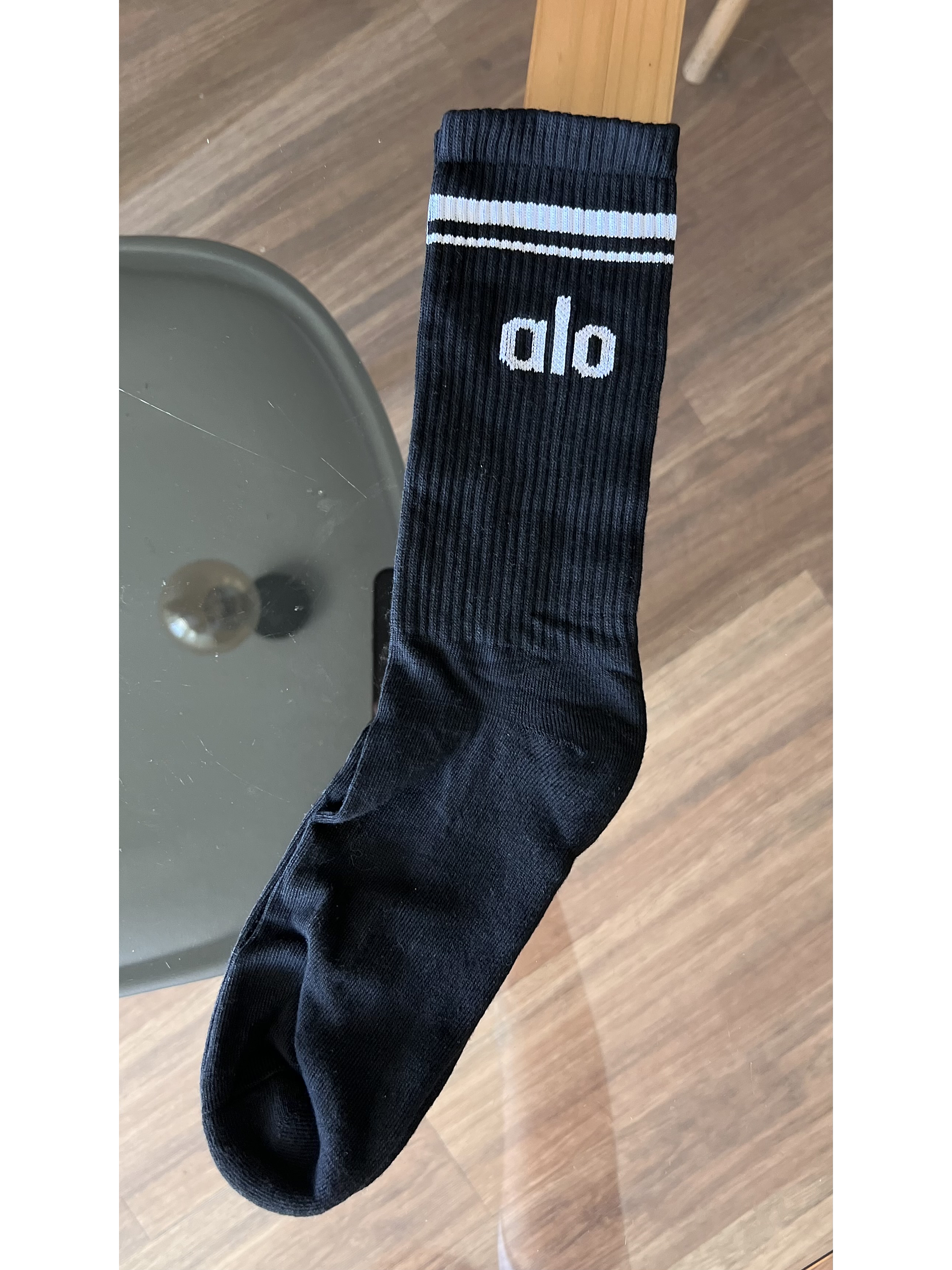 Calcetas alo negras logo blanco 2