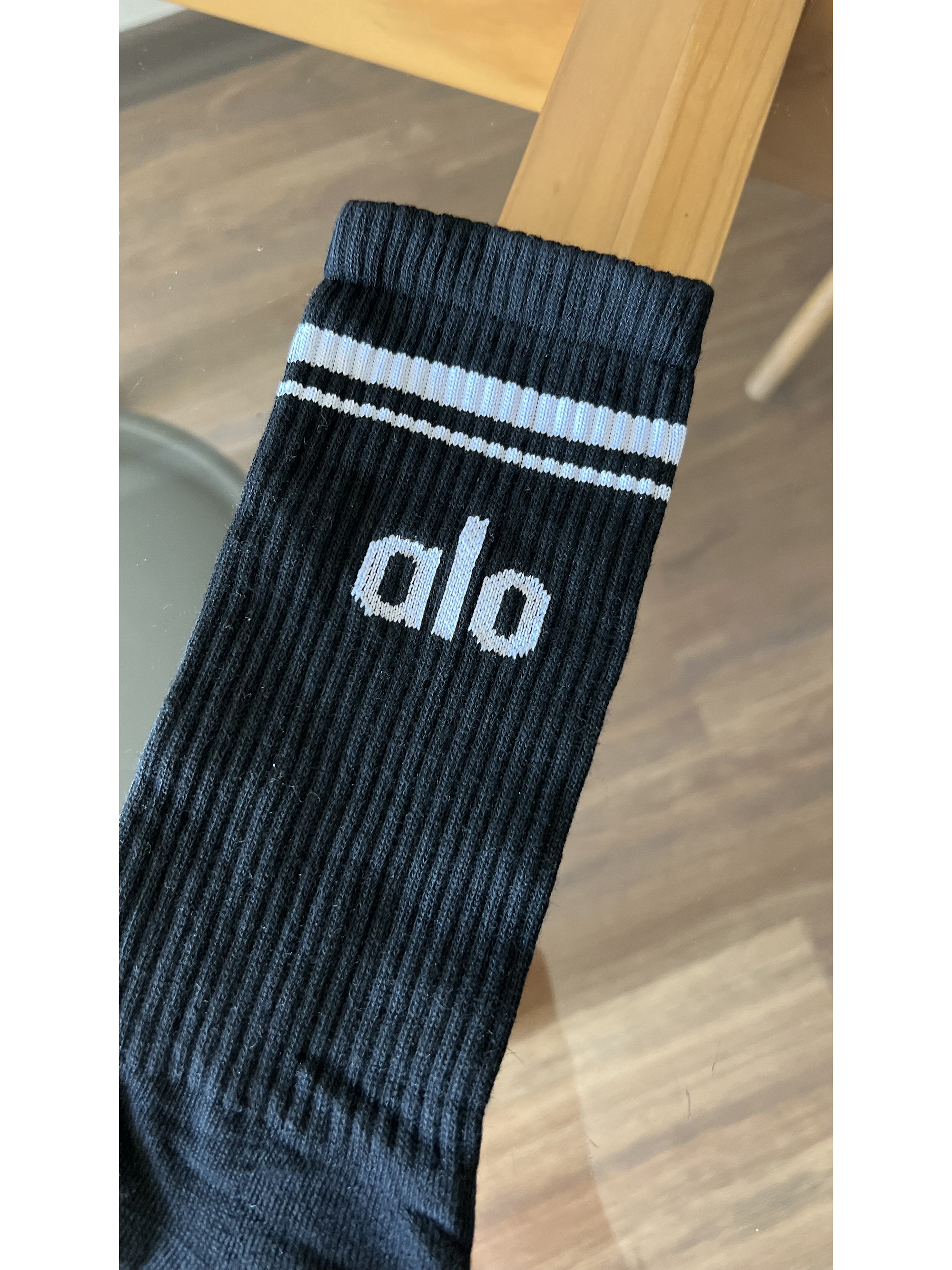 Calcetas alo negras logo blanco 1