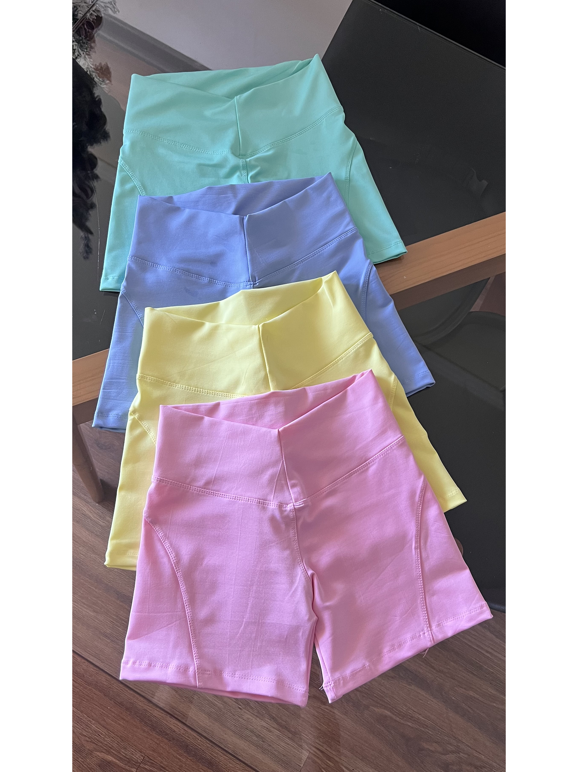 Short liso corte corazón 10