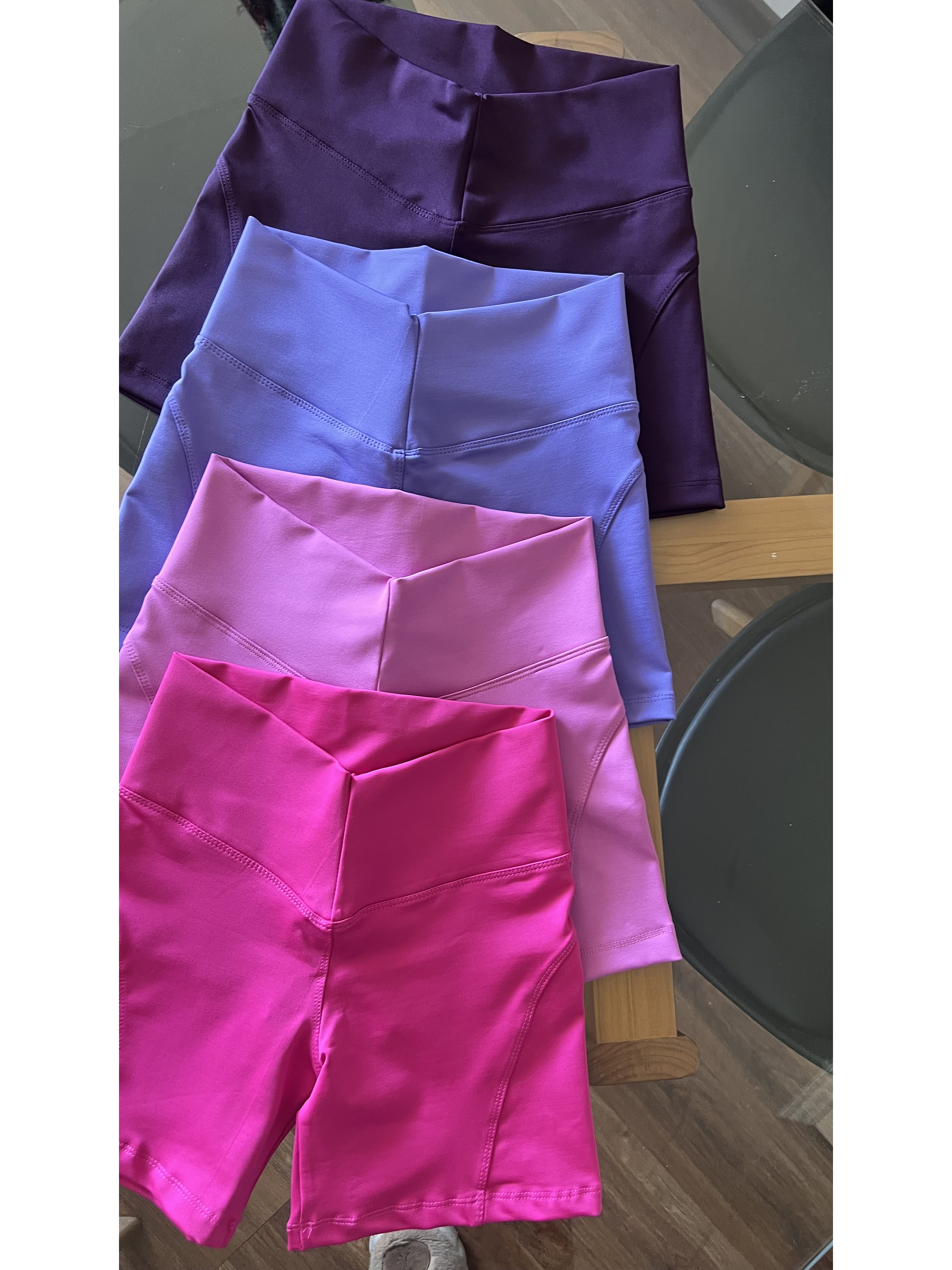 Short liso corte corazón 16