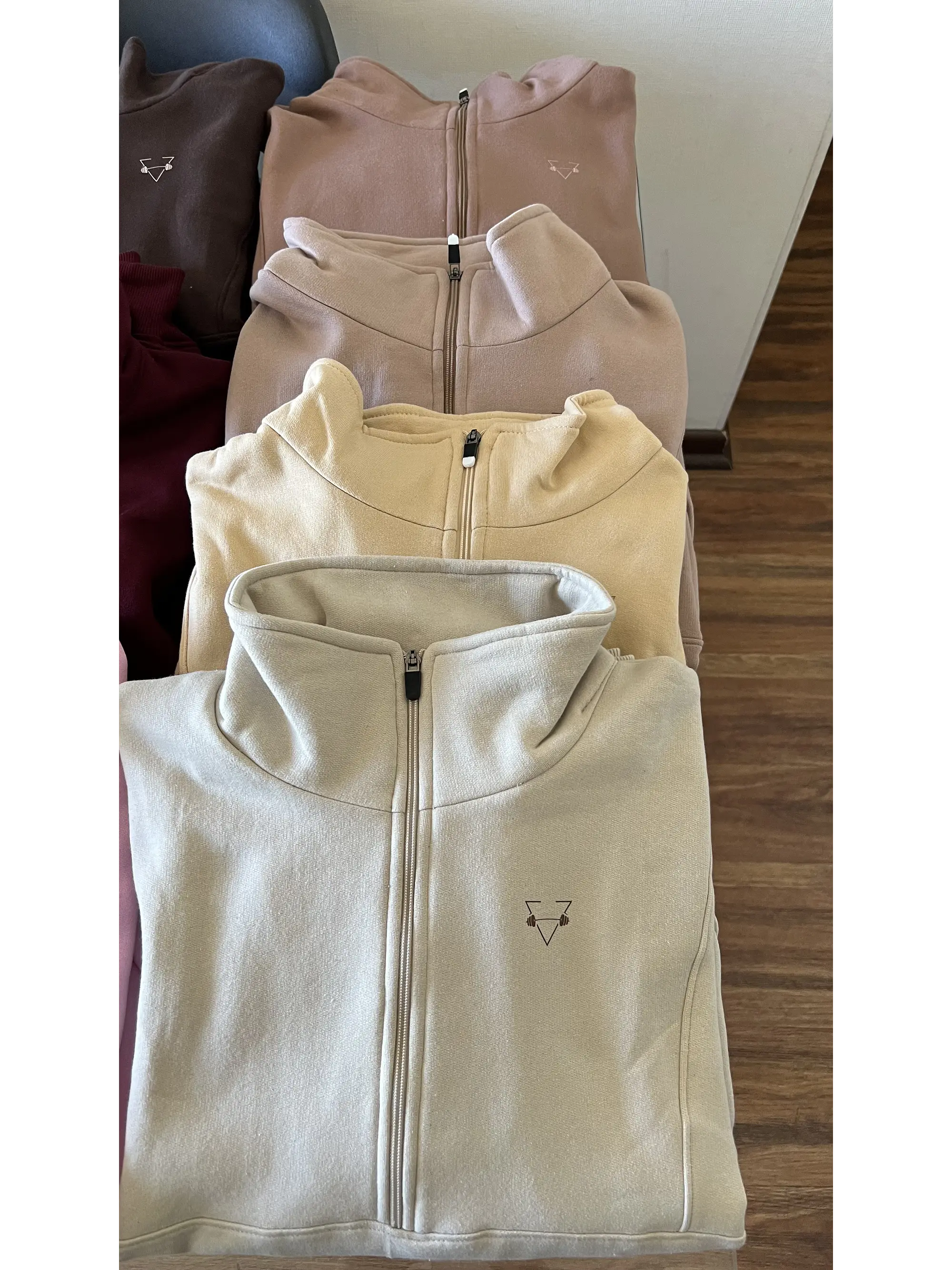 Poleron medio cierre y cuello tortuga oversized 15