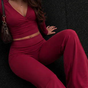 Set Pilates Studio  – Crop Top & calza Recta