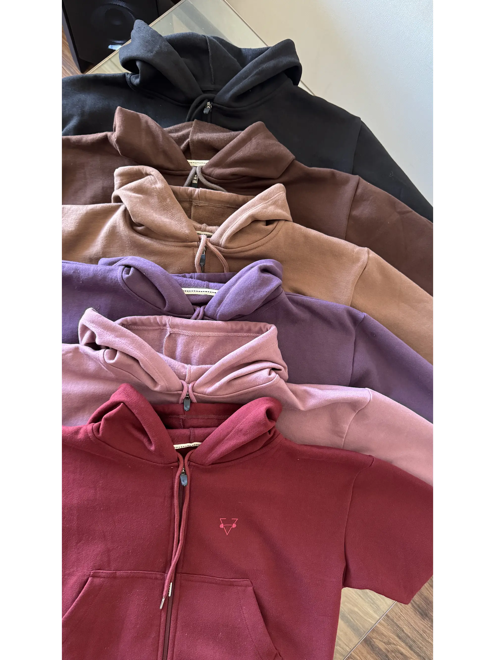 Hoodie Crop Boxy Fit con Cierre 10