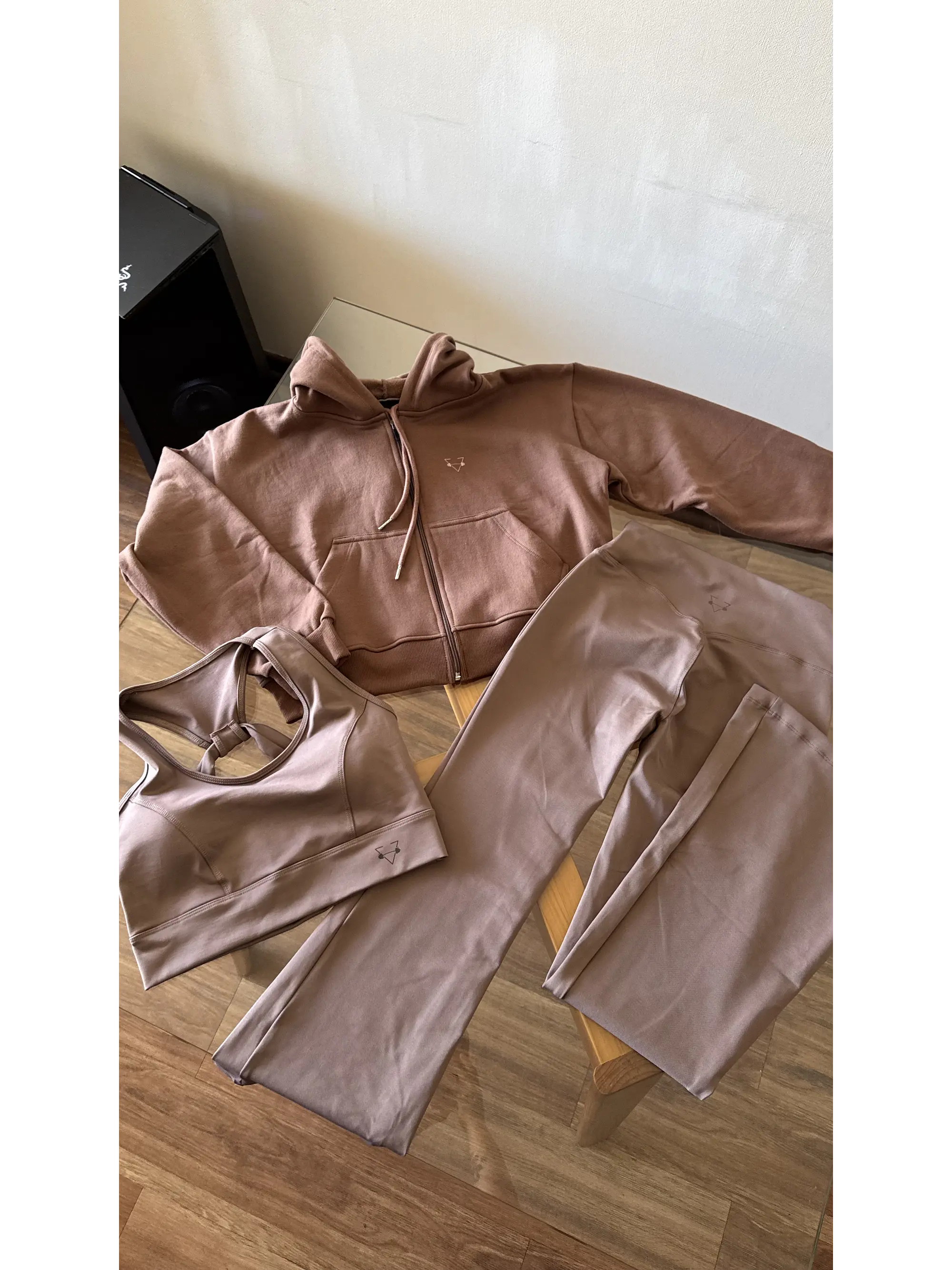 Hoodie Crop Boxy Fit con Cierre 12