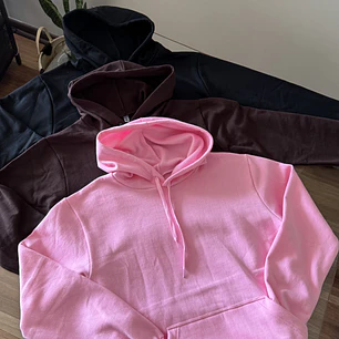 hoddie canguro y capucha