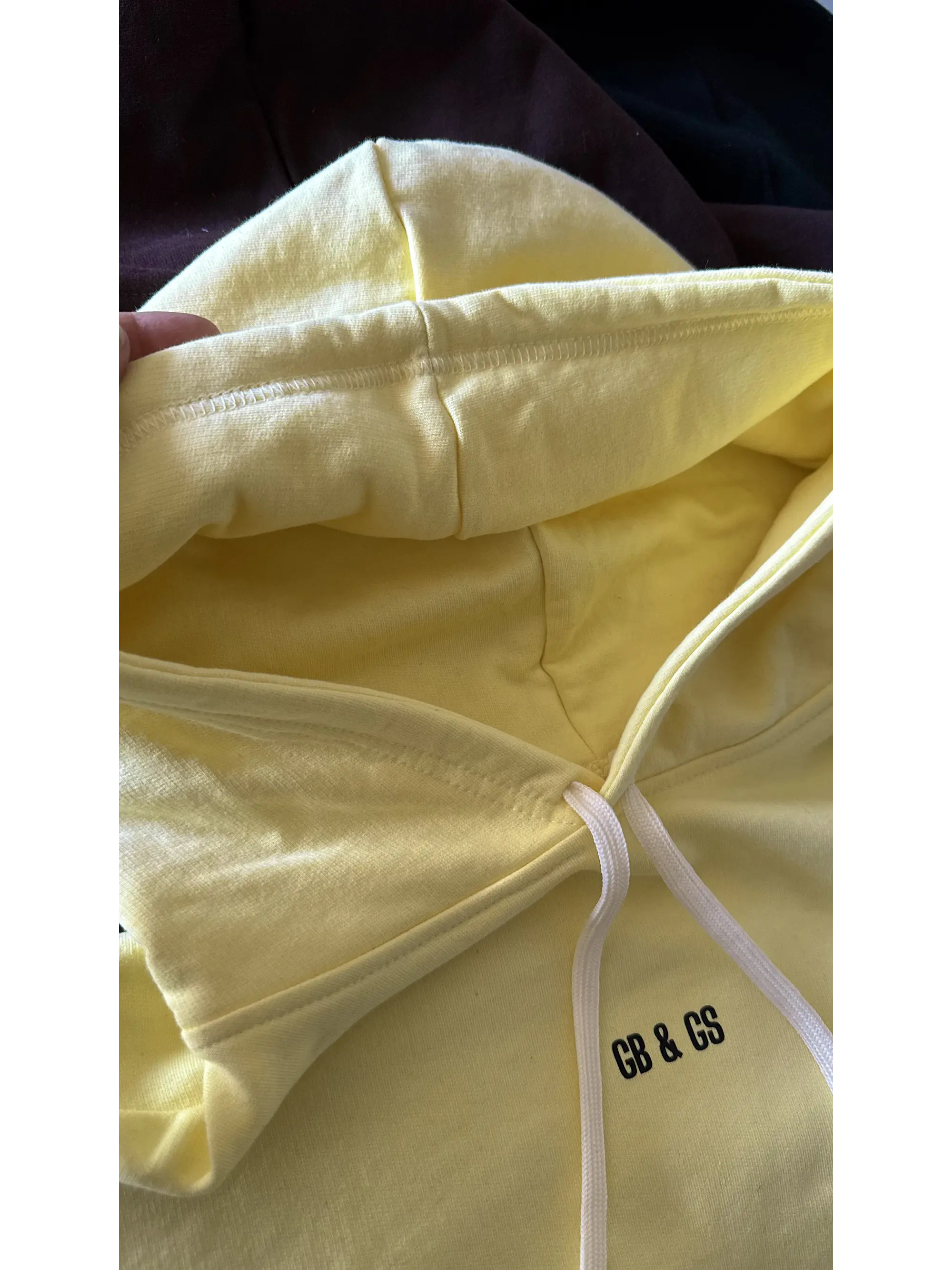 Polerón canguro Regular Fit 