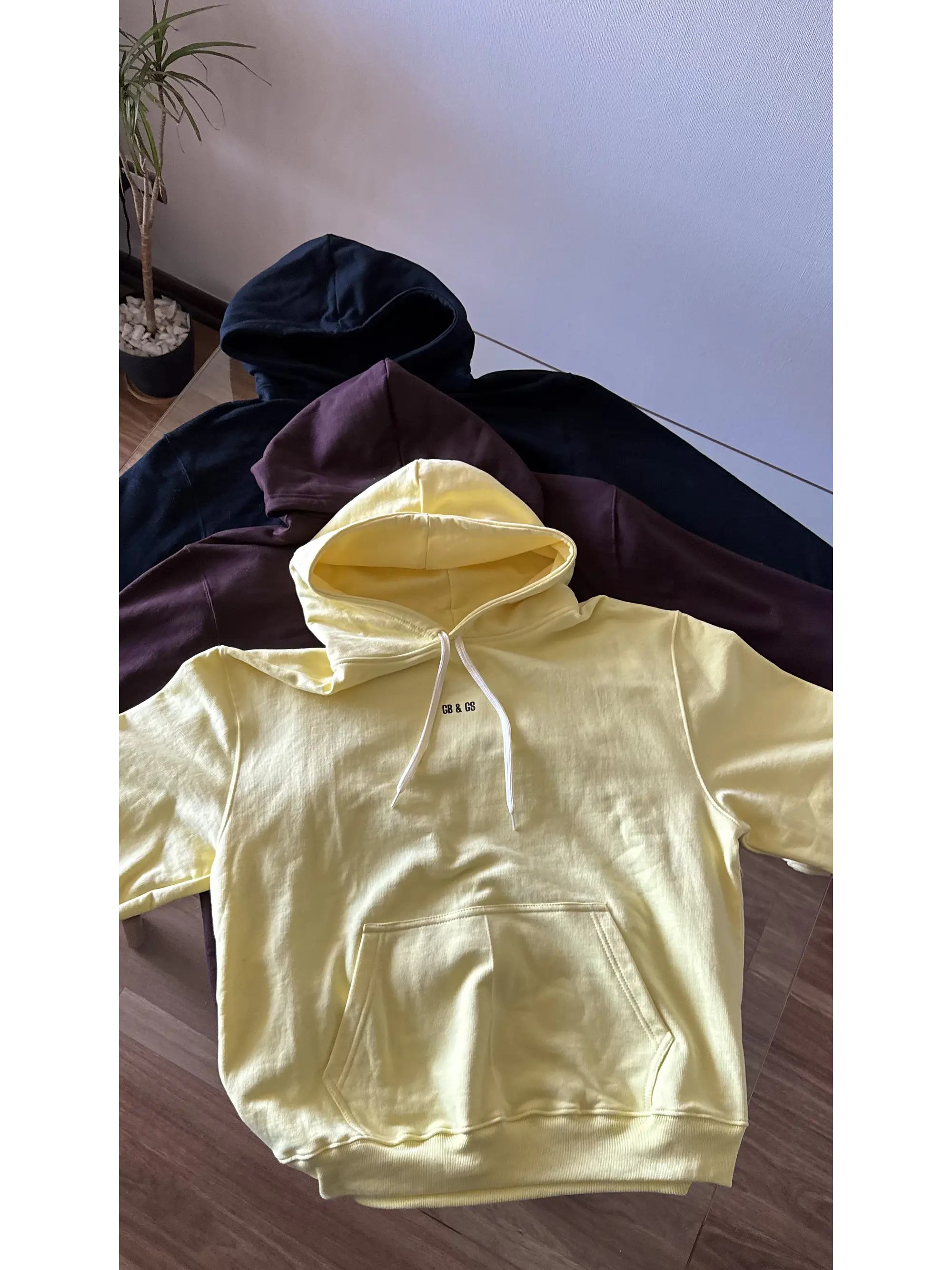Polerón canguro Regular Fit 