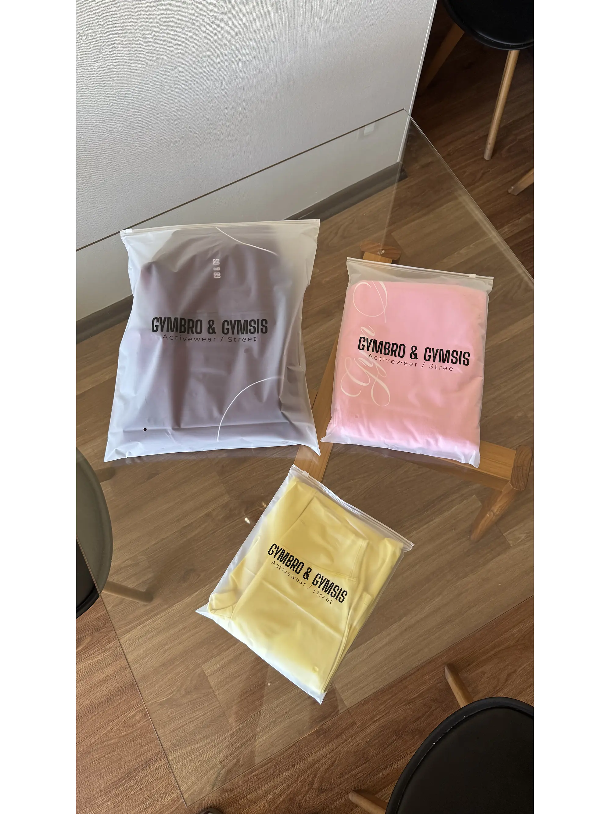 Polerón canguro Regular Fit 