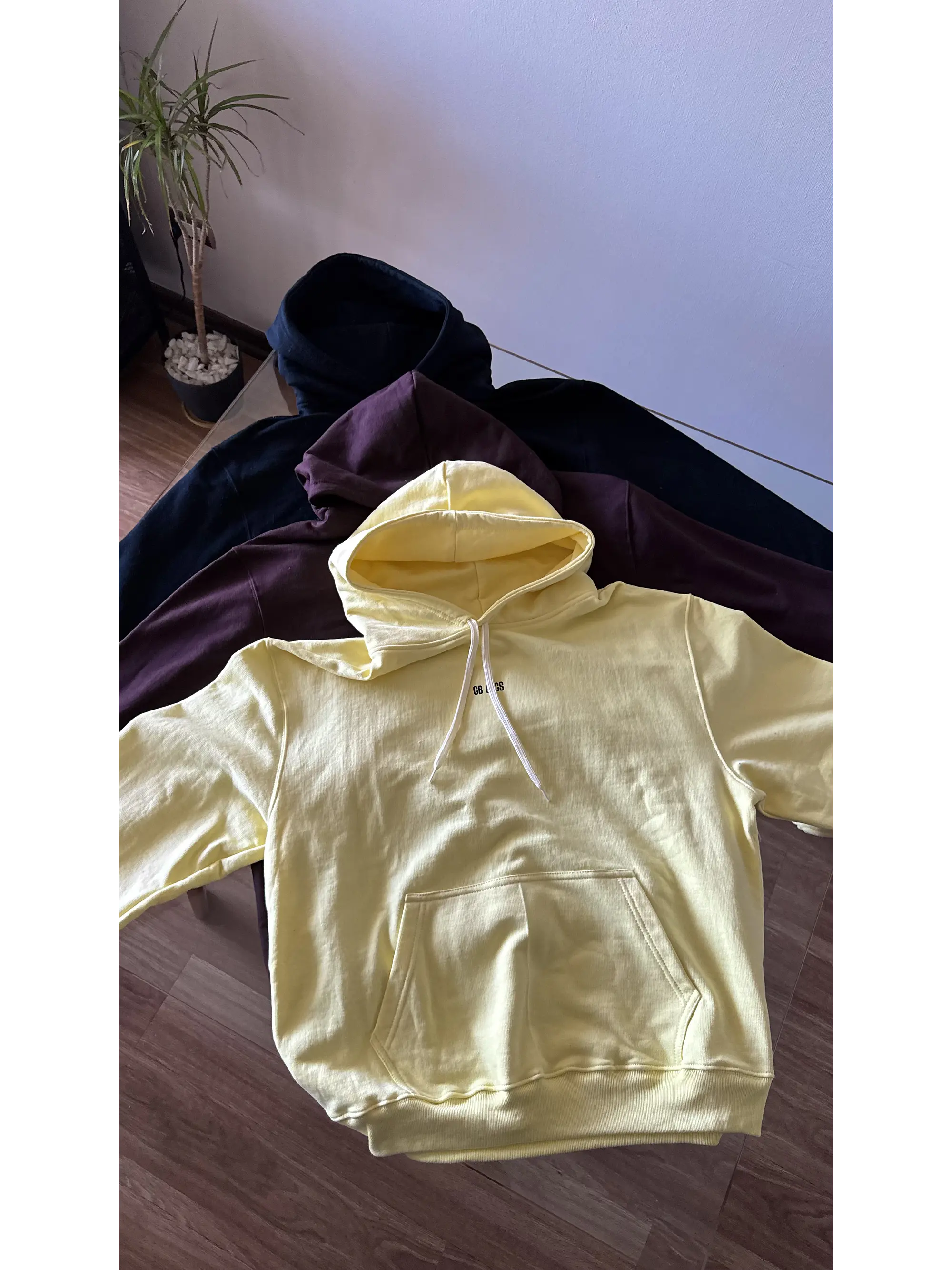 Polerón canguro Regular Fit 