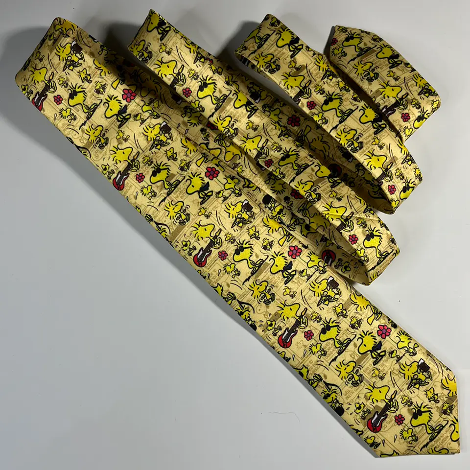 Corbata Woodstock 3