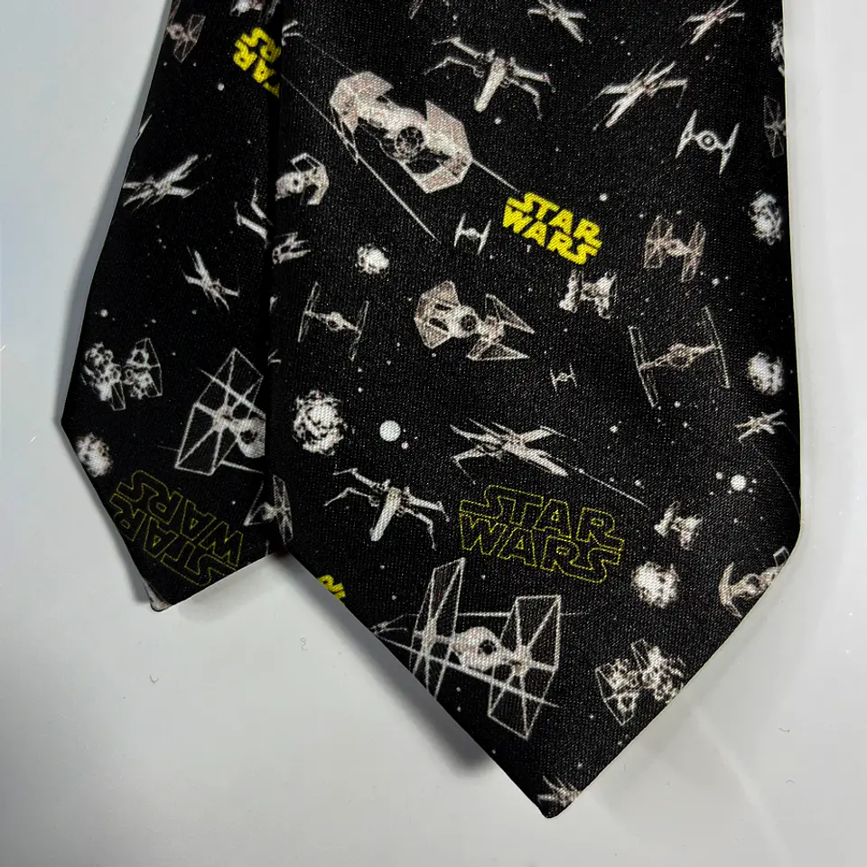 Corbata Naves 4