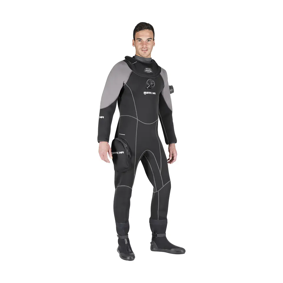 TRAJE SECO XR3 Latex 1
