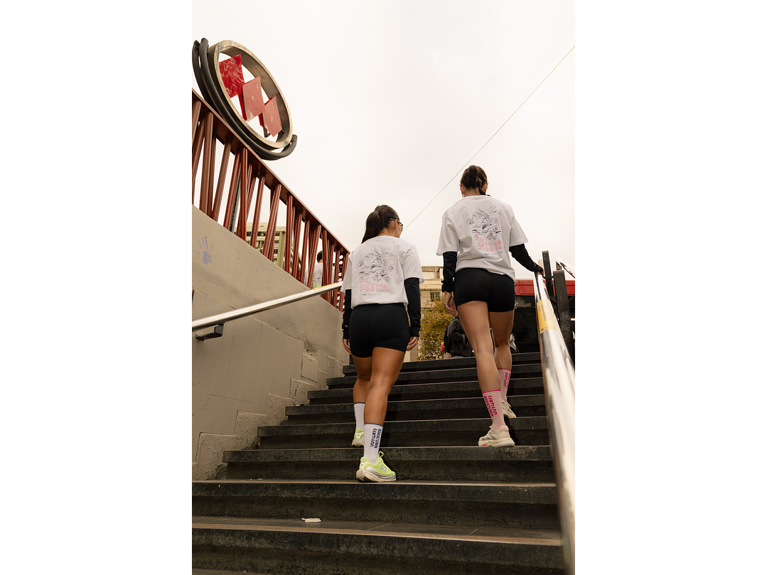 Maratown Santiago 2026 T- Shirt rosada  8