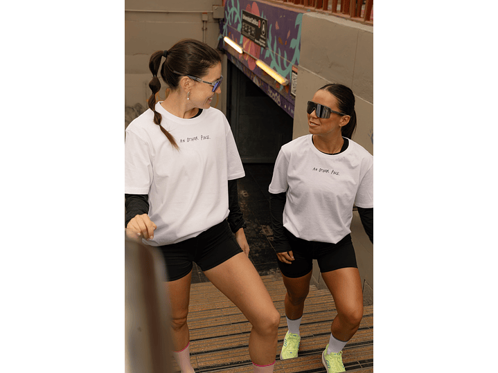 Maratown Santiago 2026 T- Shirt rosada  9