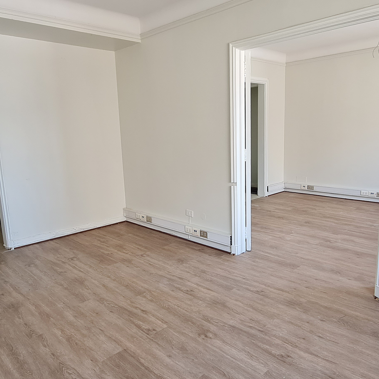 OFICINA BOMBERO OSSA 1010, PISO 10, SANTIAGO 3