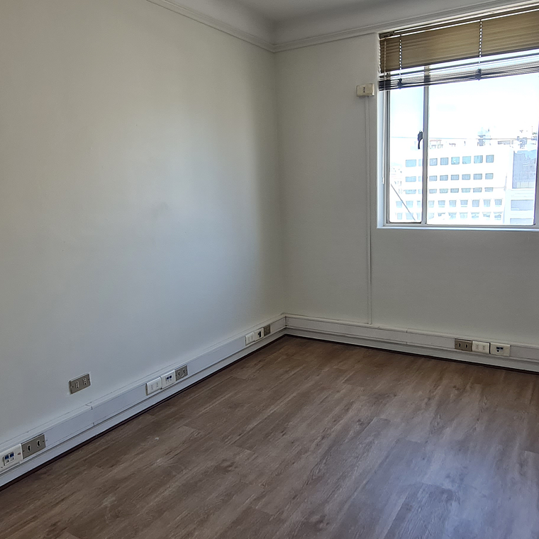 OFICINA BOMBERO OSSA 1010, PISO 10, SANTIAGO 9