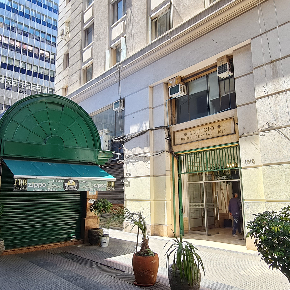 OFICINA BOMBERO OSSA 1010, PISO 9, SANTIAGO 2