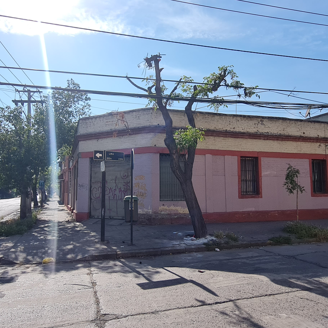 LIRA 2002 ESQ ARAUCO 380, SANTIAGO 1