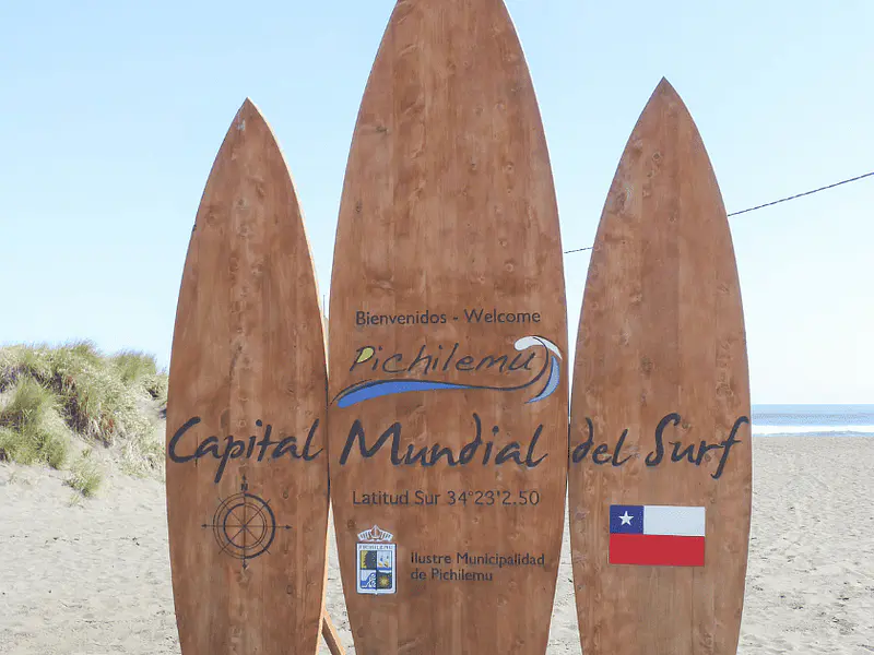 Los Mejores Spots de Surf en Chile para Principiantes, By Habitat family