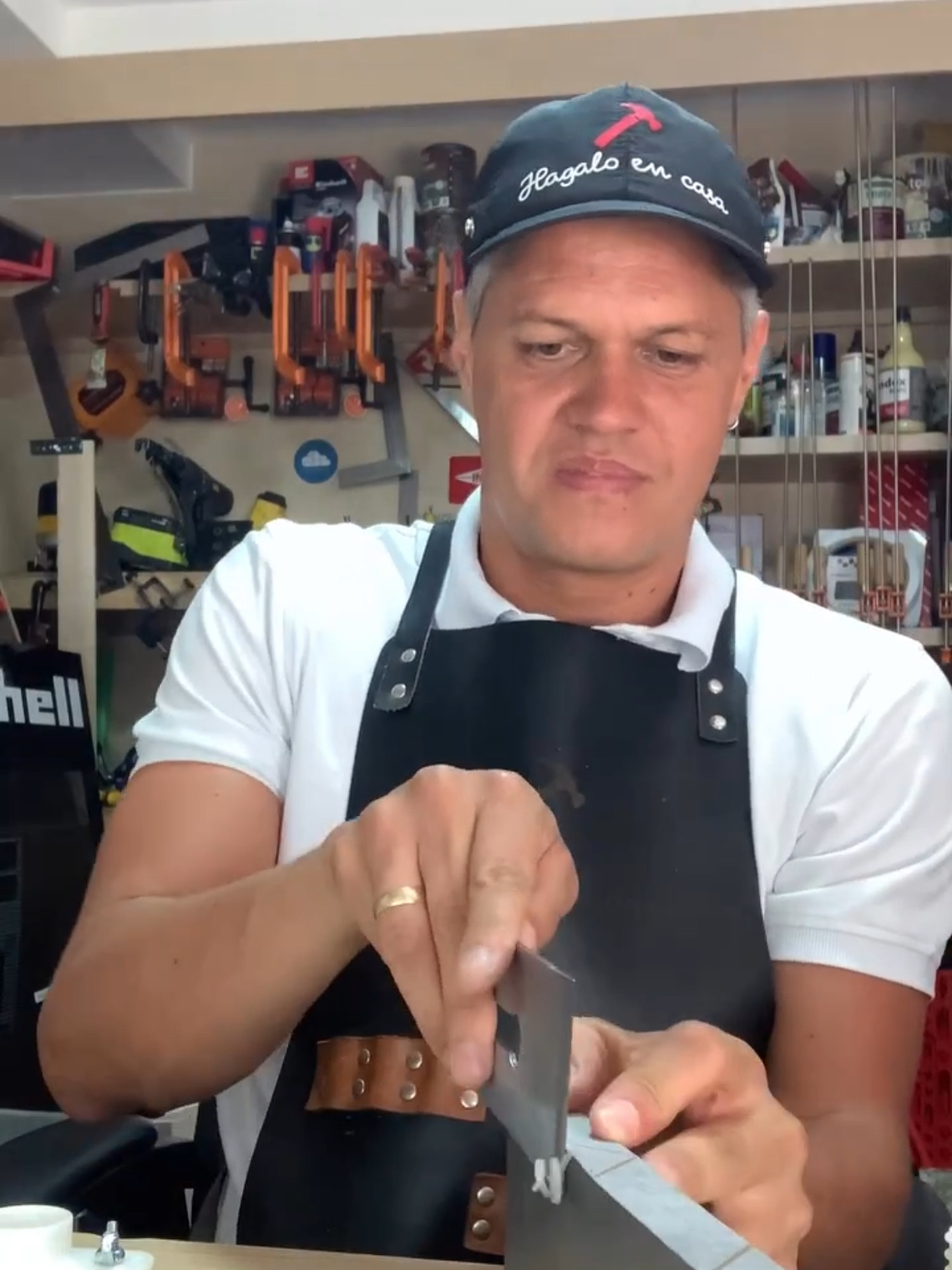 Aplicador de tapacantos manual 6