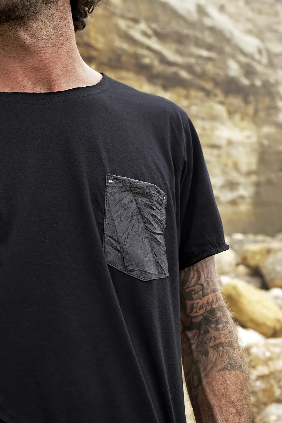 YATI T-SHIRT black 3