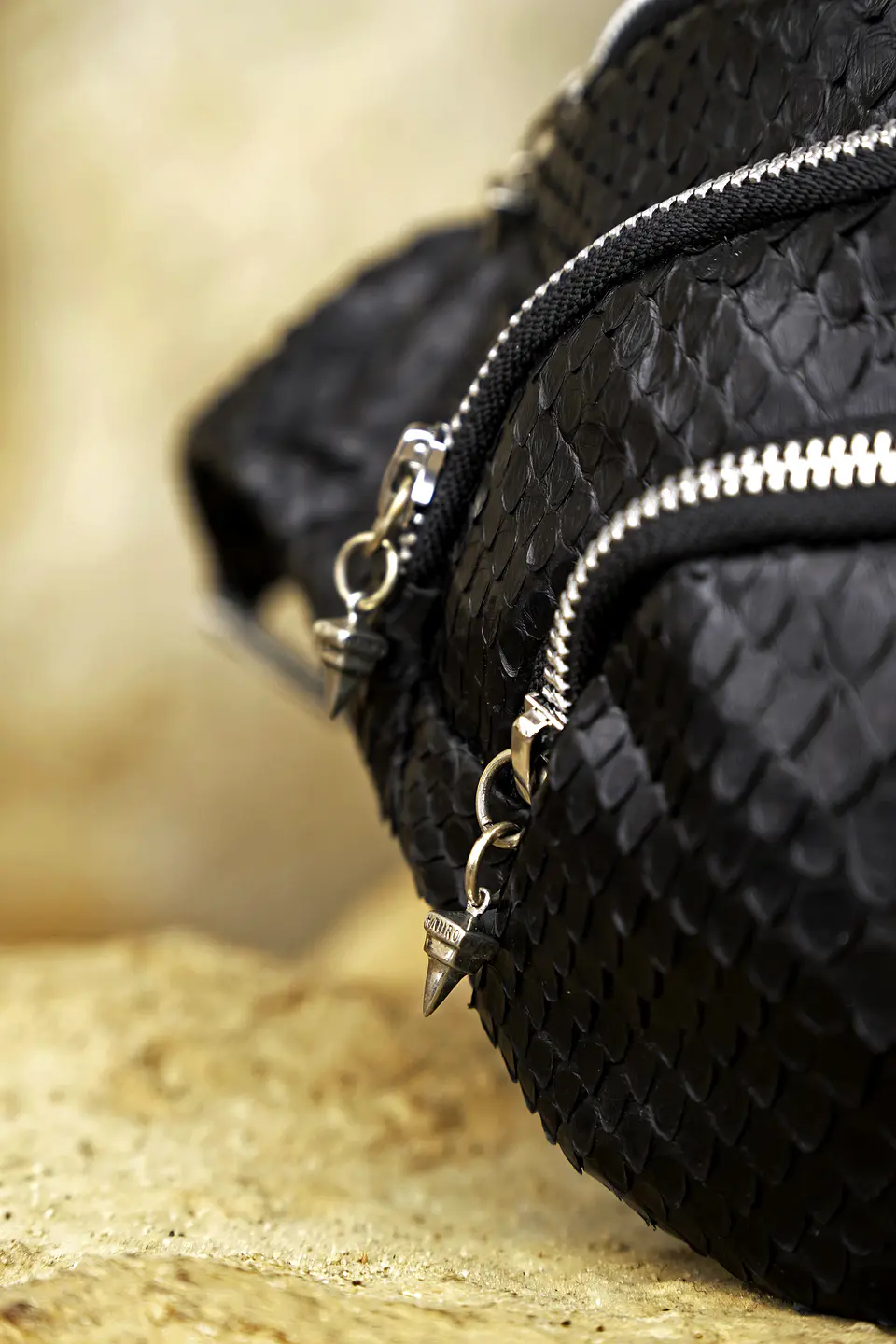 ASH PYTHON BAG black | silver 4