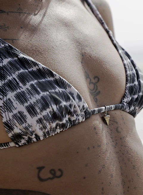 THEA TOP white chinese ink