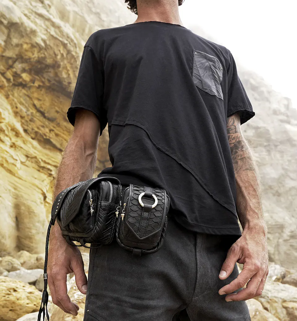 YATI T-SHIRT black 5