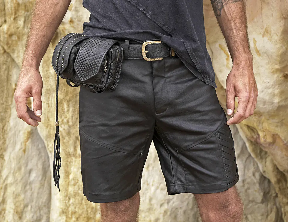 NERO SHORTS black 4