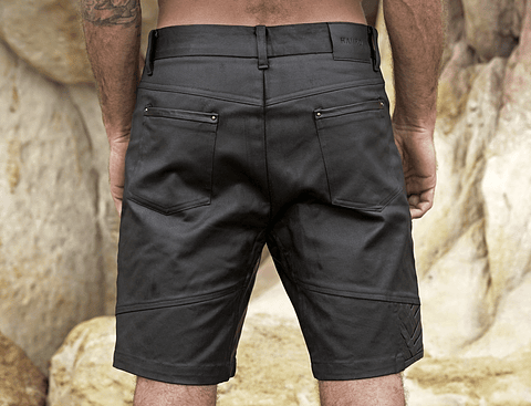 NERO SHORTS black