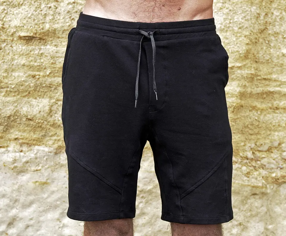 REY SHORTS black 3
