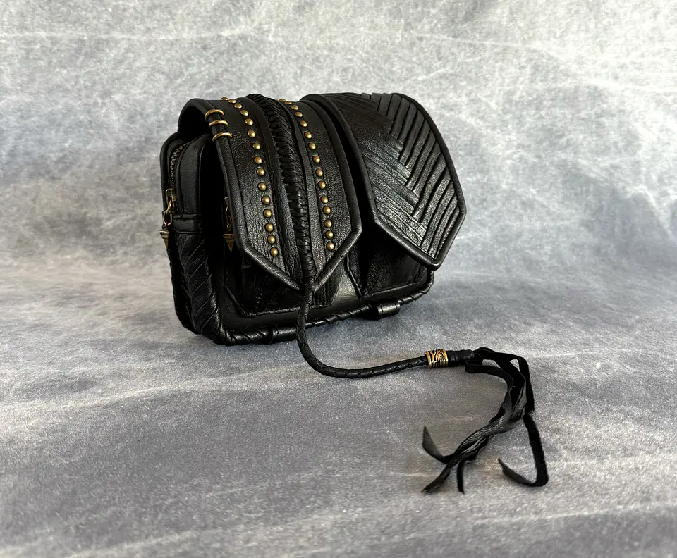 NERVA BAG black | brass 2