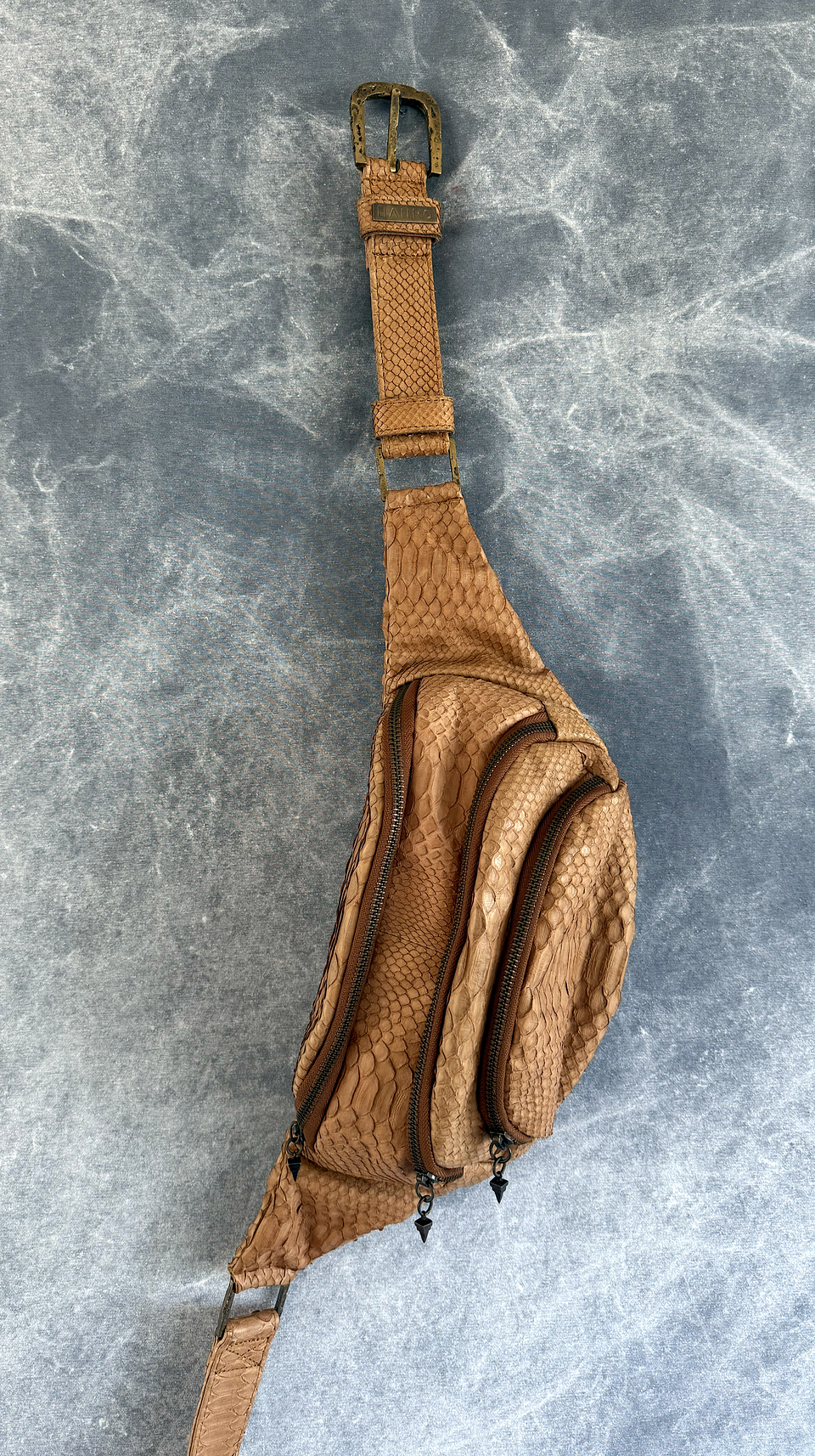 ASH PYTHON BAG camel | brass 3