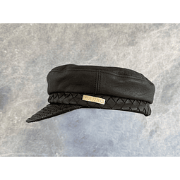 NAYLA HAT black