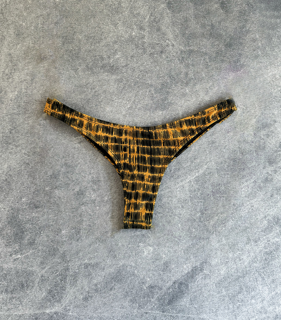 THEA BOTTOM mustard chinese ink 1